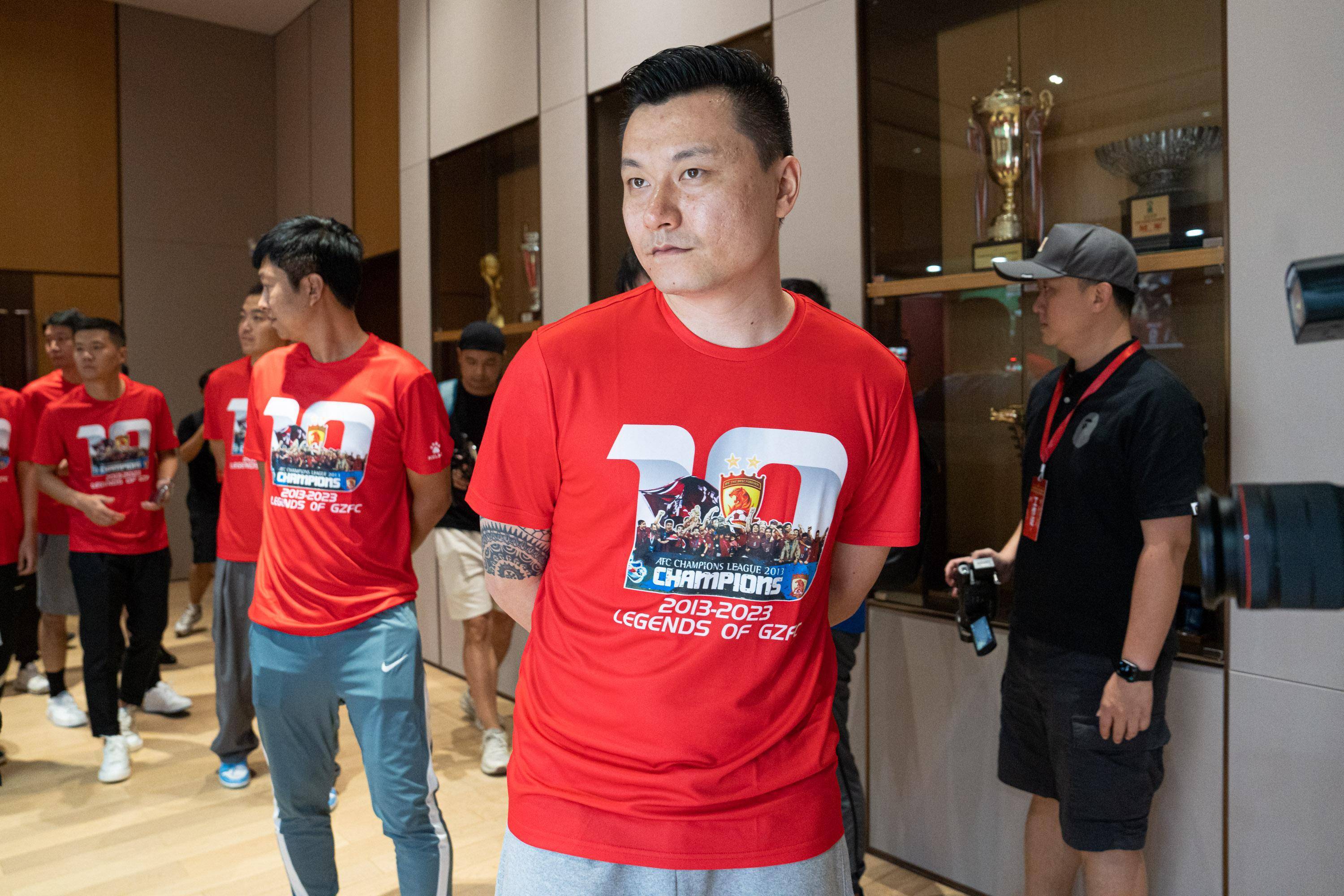  赛前体能课后，广州队绝杀压哨备战NBA总决赛，球迷炸锅，高层口径保持一致